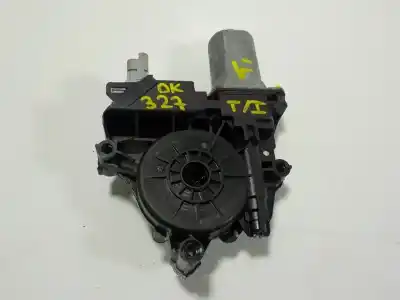 Автозапчастина б/у двиг скла задне ліво для peugeot 208 (p2) 1.2 puretech посилання на oem iam 