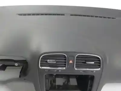 Pièce détachée automobile d'occasion tableau de bord pour volkswagen golf vi (5k1) 1.4 16v tsi références oem iam 5k1857001a81x  