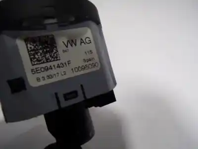 Автозапчастина б/у управління світлом для skoda rapid (nh3, nk3, nk6) 1.6 tdi посилання на oem iam 5e0941431fwhi 10095090 5e0941431f