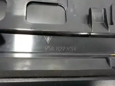 Автозапчасти б/у заднее крыло за porsche macan (typ ) s ссылки oem iam 95b827934  95b827934
