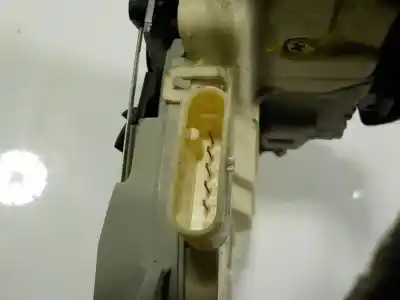 Автозапчасти б/у замок передней правой двери за porsche macan (typ ) s ссылки oem iam 9a783721606  8j1837016f