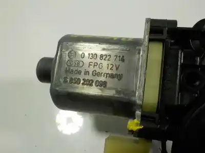 Second-hand car spare part rear right window motor for porsche macan (typ ) s oem iam references 5q0959802a  5q0959802a