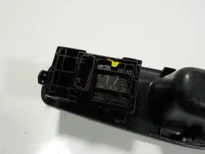 Автозапчасти б/у управление задними левыми стеклами за toyota yaris cross 1.5 vvti 16 v 55 kw ссылки oem iam 8481002260  3561n263n