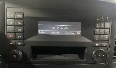 Peça sobressalente para automóvel em segunda mão sistema de áudio / rádio cd por mercedes-benz vito mixto (447) 109/111 cdi lang (447.703) referências oem iam a4479008905  a4479008905