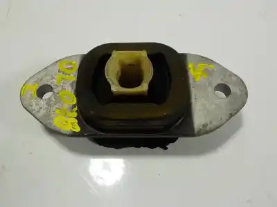 Gebrauchtes Autoersatzteil Linke Motorhalterung zum MERCEDES-BENZ VITO MIXTO (447) 109/111 CDI lang (447.703) OEM-IAM-Referenzen A4472411413  A4472411413