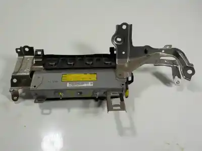 Second-hand car spare part front left side airbag for lexus is 300h oem iam references 7390053030c0  tg11d01003