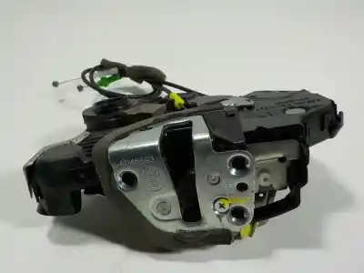 Peça sobressalente para automóvel em segunda mão fechadura da porta dianteira esquerda por lexus is 300h referências oem iam 6904053100