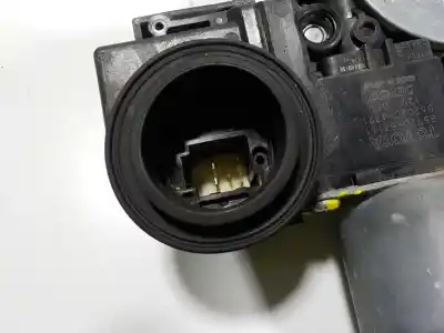 Second-hand car spare part driver left window regulator for lexus is 300h oem iam references 6980253040 8572053111 8572053111