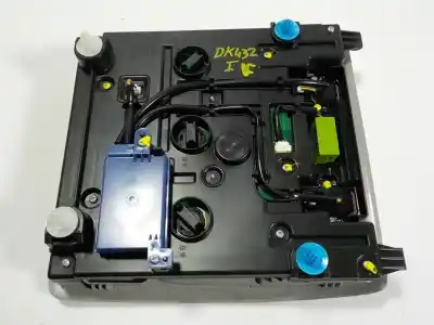 Second-hand car spare part interior light for lexus is 300h oem iam references 8120853040b0  1d153073g