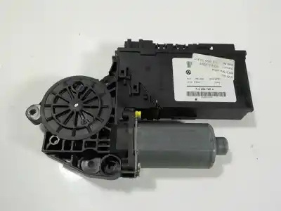 Second-hand car spare part rear left window motor for porsche cayenne (typ 9pa) 3.2 v6 cat oem iam references 95562470300  7l0959795a