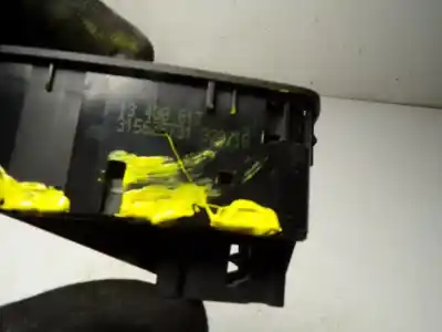 Second-hand car spare part left front power window switch for opel corsa d (s07) 1.4 (l08 l68) oem iam references 13430017  315625731