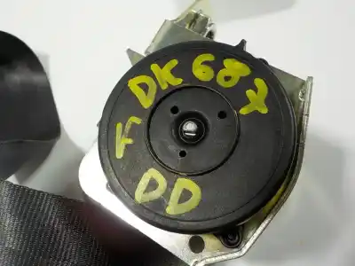 Автозапчастина б/у передній правий ремін безпеки для opel corsa d (s07) 1.4 (l08 l68) посилання на oem iam 13427741  607707800h