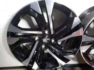 Peça sobressalente para automóvel em segunda mão jogo de jantes por peugeot 2008 (p1) 1.2 12v e-thp / puretech referências oem iam 988186080  