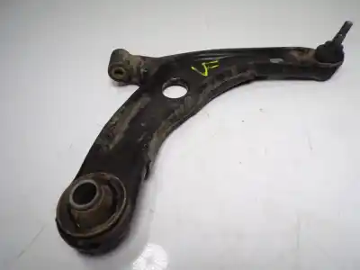 Pezzo di ricambio per auto di seconda mano braccio sospensione inferiore anteriore destro per toyota yaris 1.0 cat riferimenti oem iam 4806809150