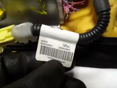 Автозапчасти б/у подушка безопасности задняя правая за hyundai i40 i (vf) 1.7 crdi ссылки oem iam 894903z510v2k 895203z800 895203z800