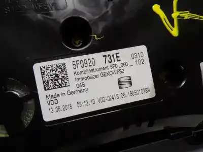 Peça sobressalente para automóvel em segunda mão quadrante por seat leon (5f1) 1.6 tdi referências oem iam 5f0920731e  5f0920731e