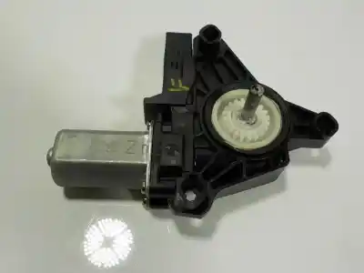 Peça sobressalente para automóvel em segunda mão motor elevador vidro traseiro esquerdo por volvo v40 1.6 diesel cat referências oem iam 31378400