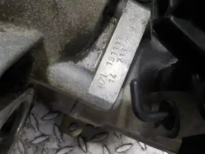 Автозапчастина б/у коробка передач для skoda rapid spaceback (nh1) 1.6 tdi посилання на oem iam 02r300042p  mzl