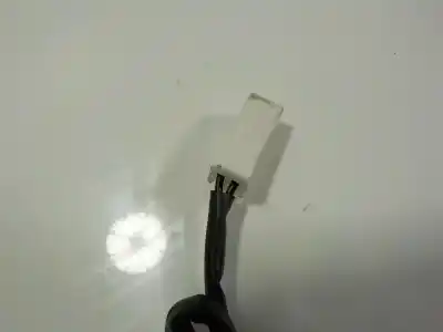 Second-hand car spare part tailgate back door handle for mazda 2 lim. () 1.5 16v cat oem iam references   