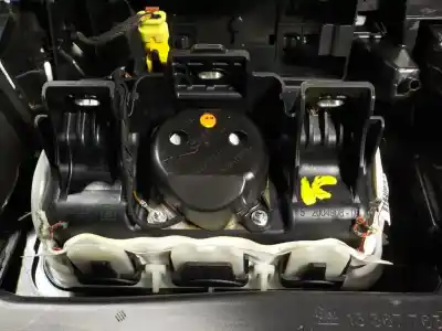 Автозапчастина б/у панель приладів для opel astra k (b16) 1.6 cdti (68) посилання на oem iam 39085189 13499663 