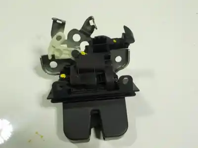 Second-hand car spare part trunk lock for skoda rapid spaceback (nh1) 1.6 tdi oem iam references 5e0827505  5e0827505