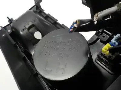 Peça sobressalente para automóvel em segunda mão apoio de braço consola central por subaru xv advance referências oem iam 92114fg000vh 92113ag010vh 92132fg050