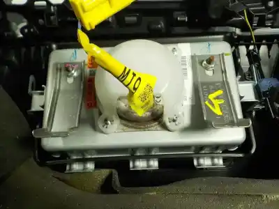Автозапчастина б/у панель приладів для mazda 3 lim. () origin посилання на oem iam   