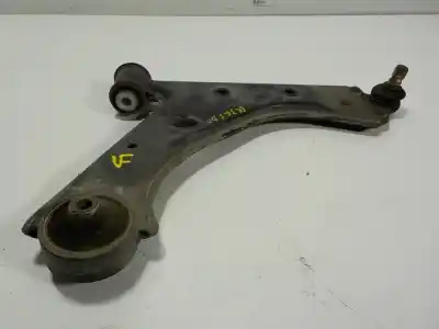 Автозапчастина б/у передній правий нижний рычаг підвіски для opel corsa d (s07) 1.4 (l08 l68) посилання на oem iam 13426553