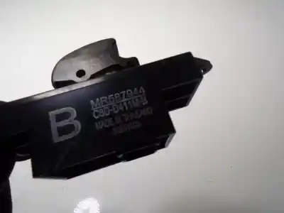 Second-hand car spare part right front power window switch for citroen c-zero el oem iam references 6590nx  mr587944
