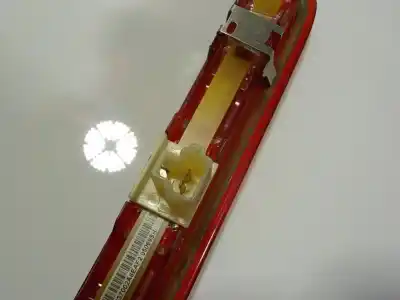 Pezzo di ricambio per auto di seconda mano lampada posteriore centrale per toyota yaris 1.0 cat riferimenti oem iam 815700d151  815700d151