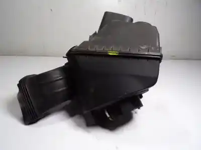 Second-hand car spare part air filter for audi a6 berlina (4f2) 2.7 tdi oem iam references 4f0133837bb