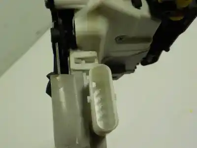 Автозапчасти б/у замок передней правой двери за audi a1 (8xk) 1.0 tfsi ссылки oem iam 8x1837016c  8x1837016c