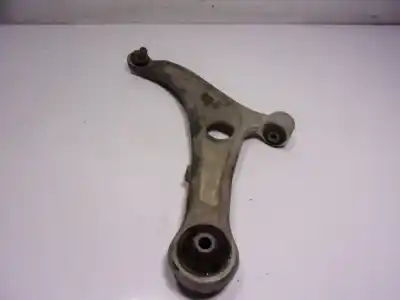 Tweedehands auto-onderdeel linker onderste ophang arm voor hyundai i40 1.7 crdi cat oem iam-referenties 545003z700