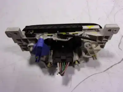 Peça sobressalente para automóvel em segunda mão comando de sofagem (chauffage / ar condicionado)  por dacia duster ambiance 4x2 referências oem iam 275109055r  x90ph2ac