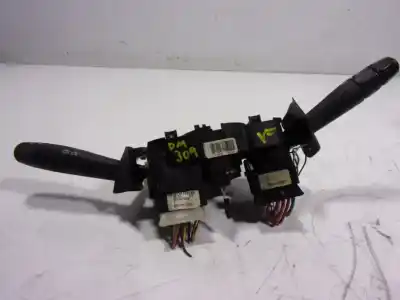 Second-hand car spare part headlights switch for dacia duster ambiance 4x2 oem iam references 6001551361 6001551352 8200792587t