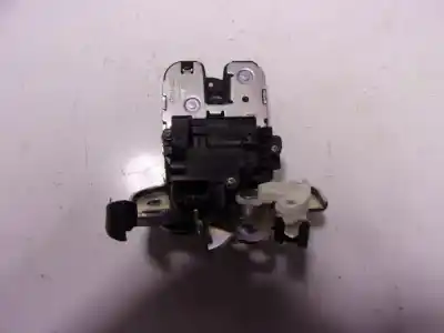 Автозапчасти б/у замок багажника/ворот за audi a1 (8xk) 1.0 tfsi ссылки oem iam 8r0827505a  