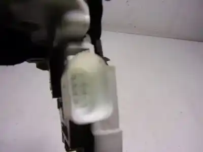 Автозапчасти б/у замок левой передней двери за audi a1 (8xk) 1.0 tfsi ссылки oem iam 8x1837015c  8x1837015c