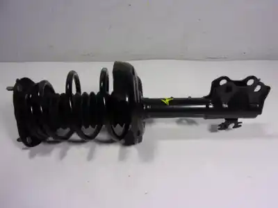 Tweedehands auto-onderdeel schokbreker rechts voor voor toyota corolla cross hybrid 1.8 oem iam-referenties 4851080b82