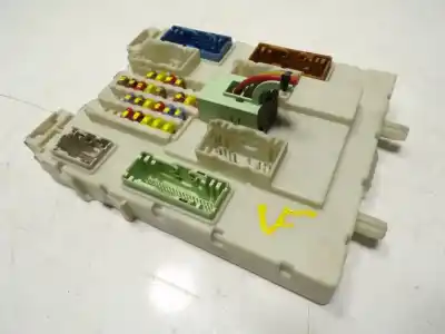 Peça sobressalente para automóvel em segunda mão caixa de fusíveis e relés por ford focus lim. (cb8) 1.6 tdci cat referências oem iam 2443670