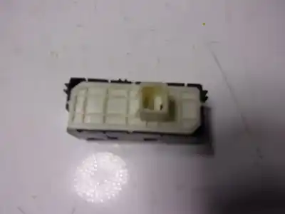 Автозапчасти б/у электронный модуль за toyota yaris cross 1.5 vvti 16 v 55 kw ссылки oem iam   m81303