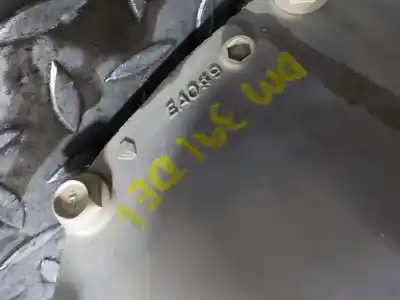 Second-hand car spare part front differential for nissan navara pick-up (d40m) 2.5 dci diesel cat oem iam references 38500ea500  ea09