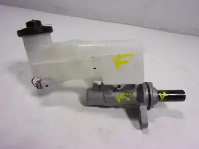 Pièce détachée automobile d'occasion pompe de frein pour toyota hilux (3b/3c/3d) gr sport références oem iam 472010k580