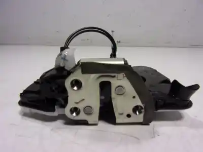 Pièce détachée automobile d'occasion serrure de porte avant gauche pour toyota hilux (3b/3c/3d) gr sport références oem iam 6904002450