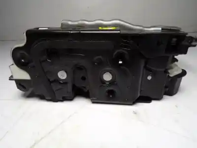 Peça sobressalente para automóvel em segunda mão fechadura da porta dianteira direita por skoda yeti (5l) 1.2 tsi referências oem iam 5k1837016d