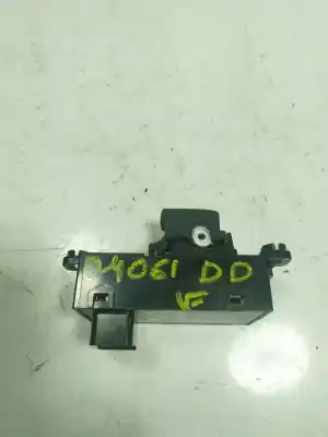 Second-hand car spare part right front power window switch for kia cee´´d 1.6 gdi cat oem iam references 93580a2000wk  49d5101000