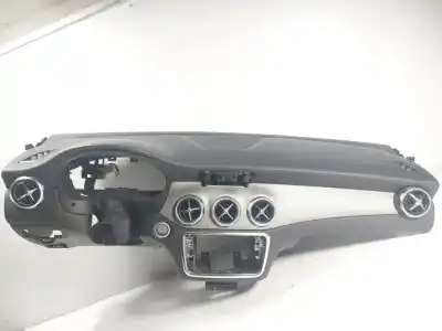 Tweedehands auto-onderdeel DASHBOARD voor MERCEDES-BENZ CLASE GLA (W156)  OEM IAM-referenties A11768008019H68 A1768600002 A1176800801