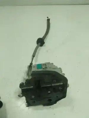 Second-hand car spare part front right door lock for audi a1 sportback (8xf) 1.6 tdi oem iam references 8x1837016c