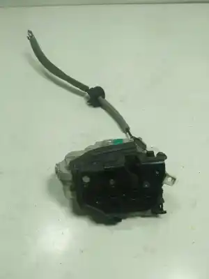 Second-hand car spare part left front door lock for audi a1 sportback (8xf) 1.6 tdi oem iam references 8x1837015c