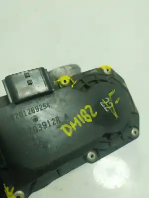 Автозапчастина б/у коробка метелика для smart forfour 1.0 cat посилання на oem iam a2810900070  161203912r