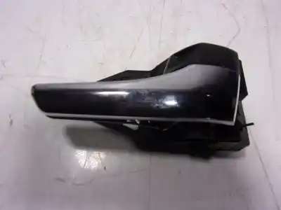 Pièce détachée automobile d'occasion poignée intérieure avant droite pour toyota hilux (3b/3c/3d) gr sport références oem iam 692050k130c0